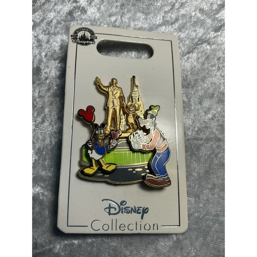 Disney Collector's PP66856 Mickey Donald Goofy Partner's Statue Pin